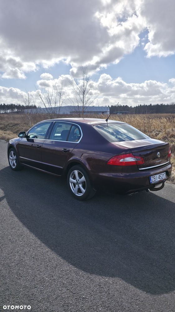 Skoda Superb 2.0 TDI Exclusive - 5