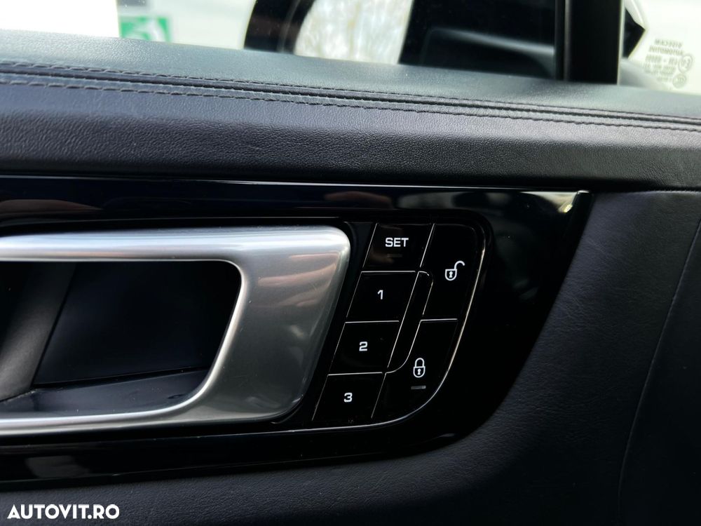 Porsche Cayenne S Tiptronic S - 16