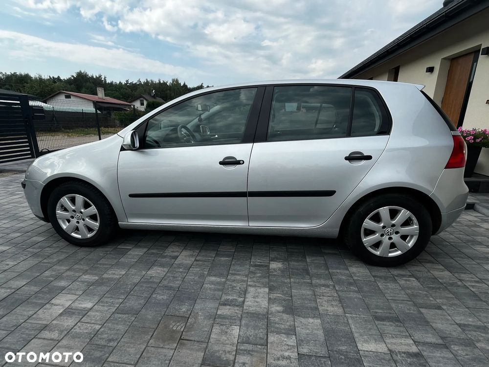 Volkswagen Golf 1.6 Comfortline - 12