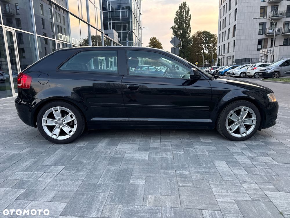 Audi A3 Sportback 2.0 TDI Ambiente - 6
