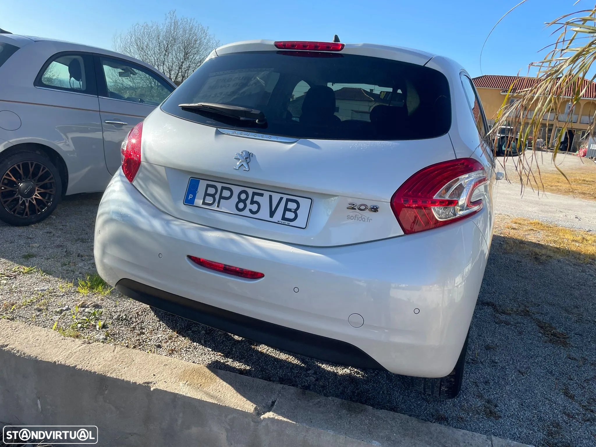 Peugeot 208 - 2