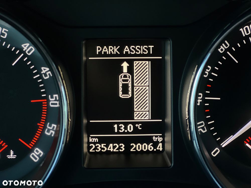 Skoda Superb 2.0 TDI 4x4 Elegance DSG - 30