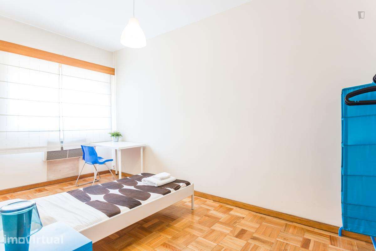 Quarto - localizado em Santo Ildefonso Porto - Grande imagem: 5/40