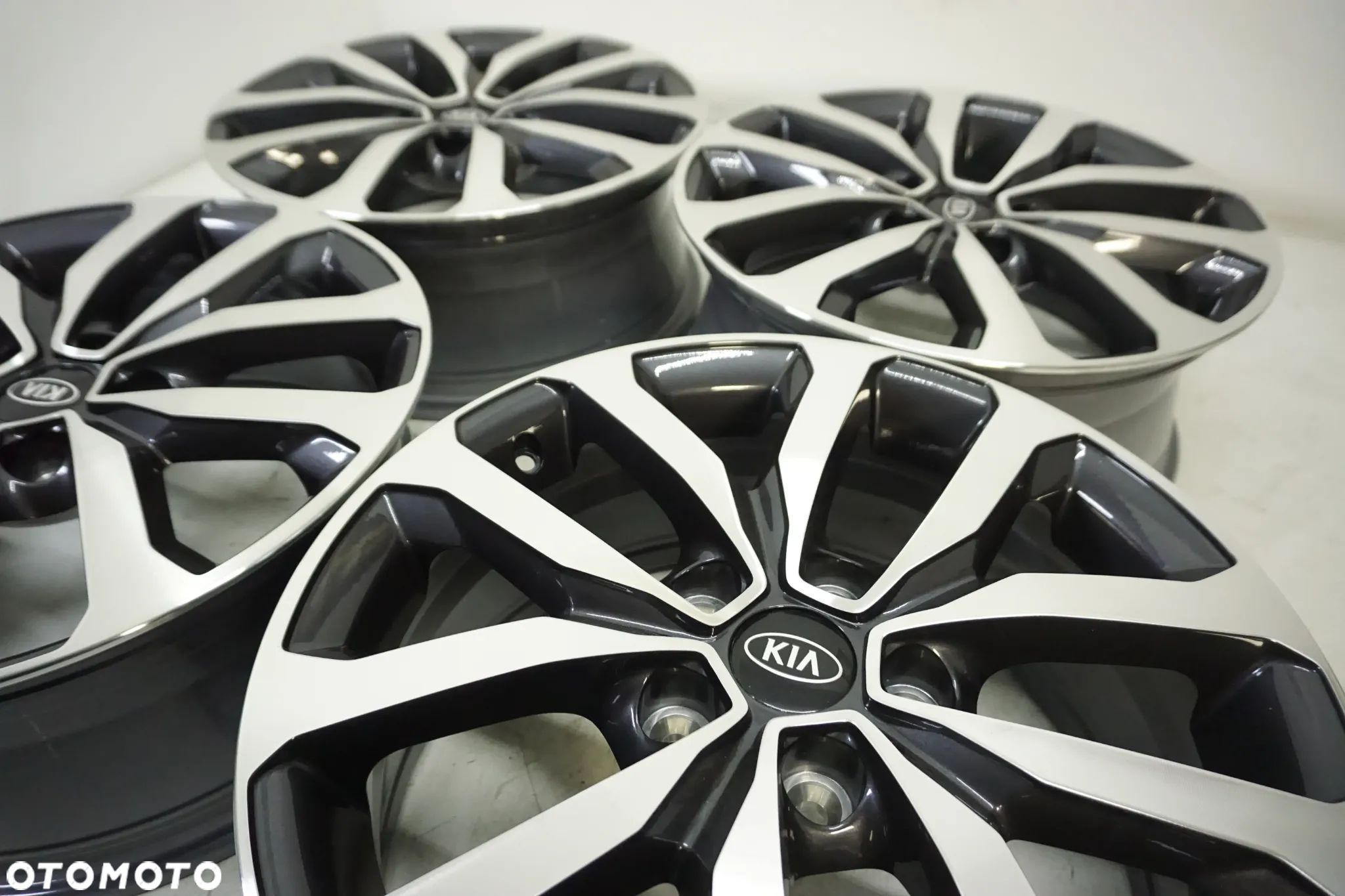 FELGI ALUMINIOWE 17 KIA OPTIMA SORENTO CEED SPORTAGE NIRO X CEED CARENS VENGA - 1
