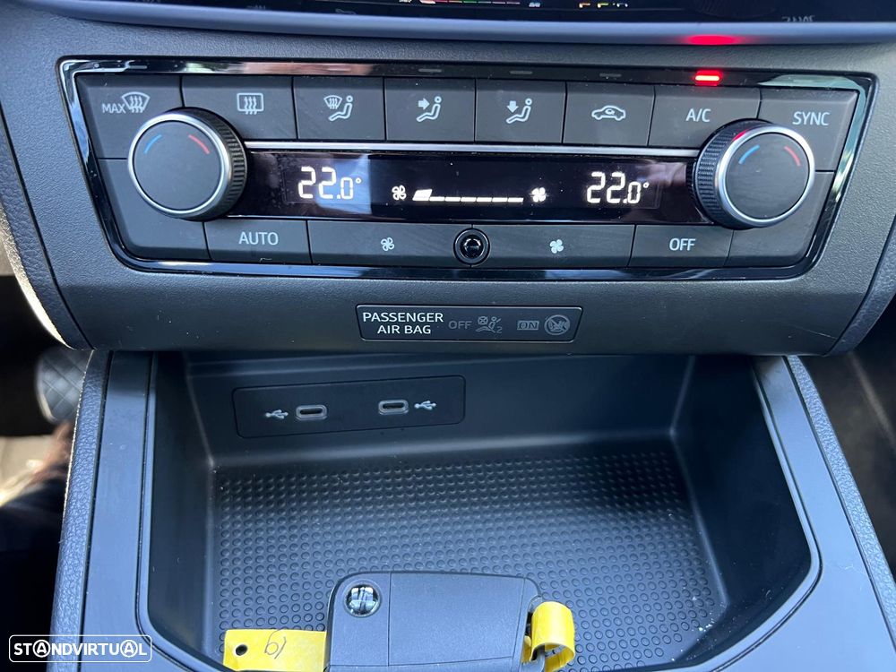 SEAT Ibiza 1.0 TSI FR - 27