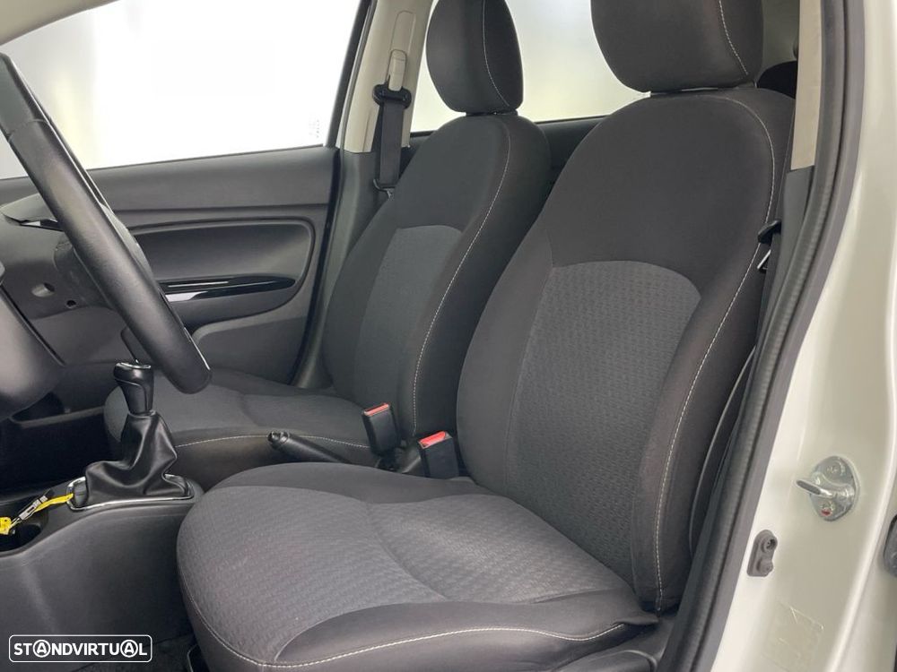 Mitsubishi Space Star 1.2 Intense - 17