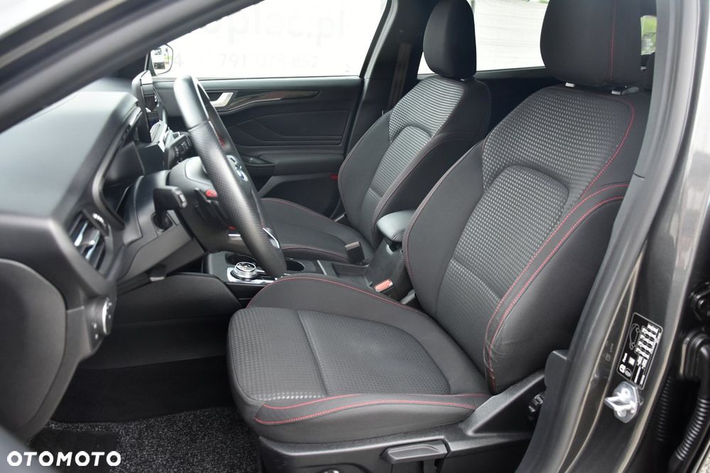 Ford Focus 1.5 EcoBlue STart-Stopp-System ST-LINE - 18