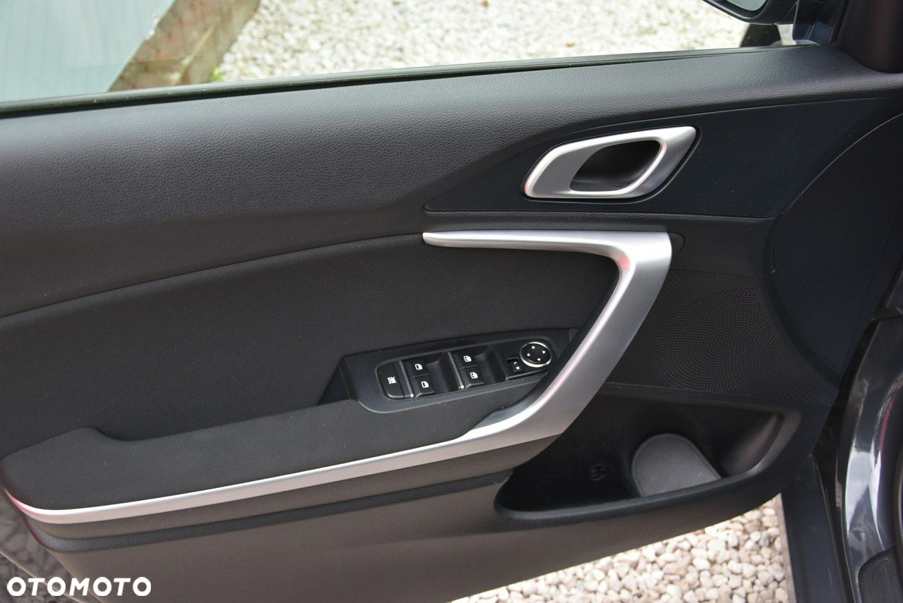 Kia Ceed - 22