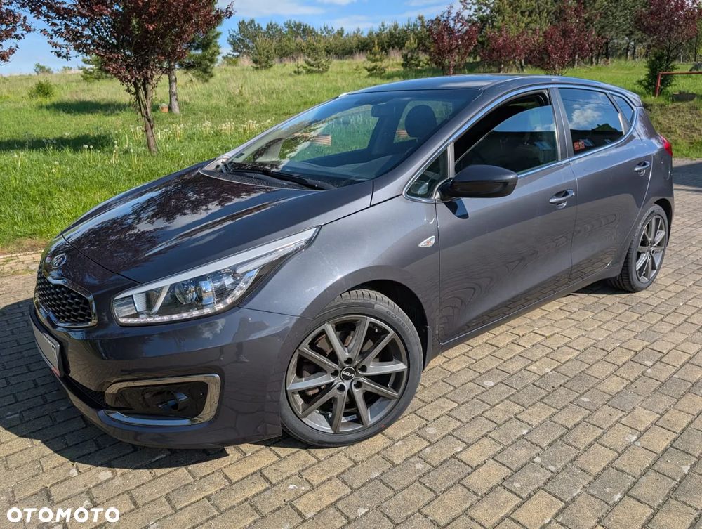 Kia Ceed 1.4 L - 11