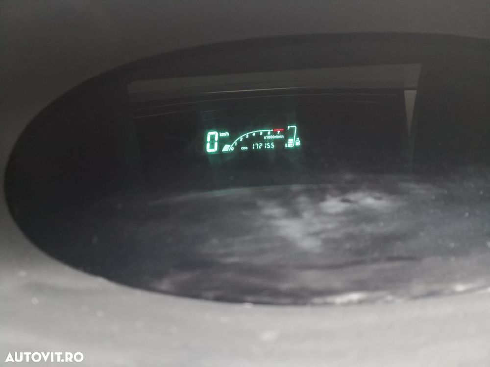 Toyota Yaris 1.0 Sol - 3