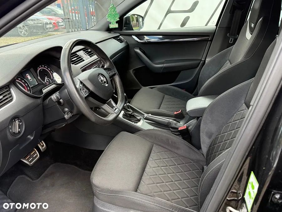 Skoda Octavia 2.0 TDI SCR 4x4 RS DSG - 14