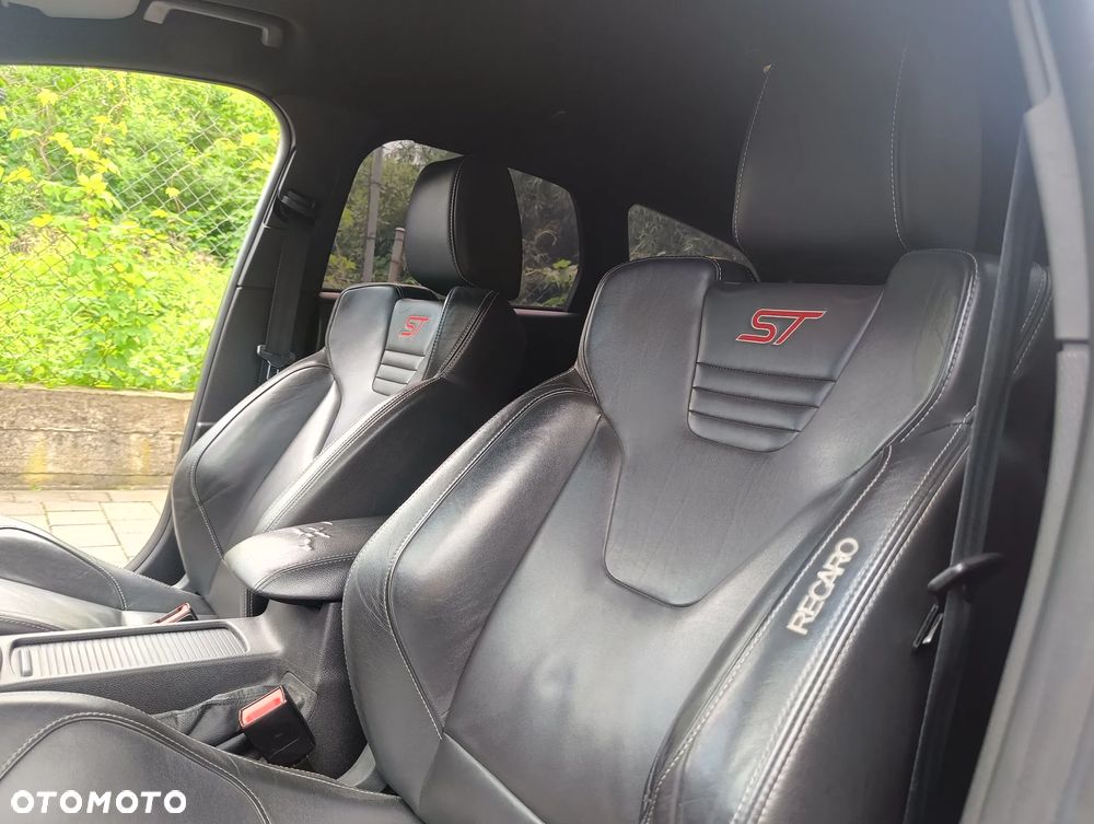 Ford Focus 2.0 TDCi ST - 15