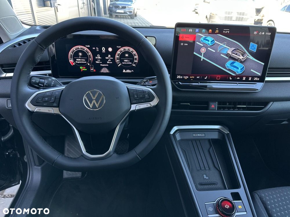 Volkswagen T-Roc - 13