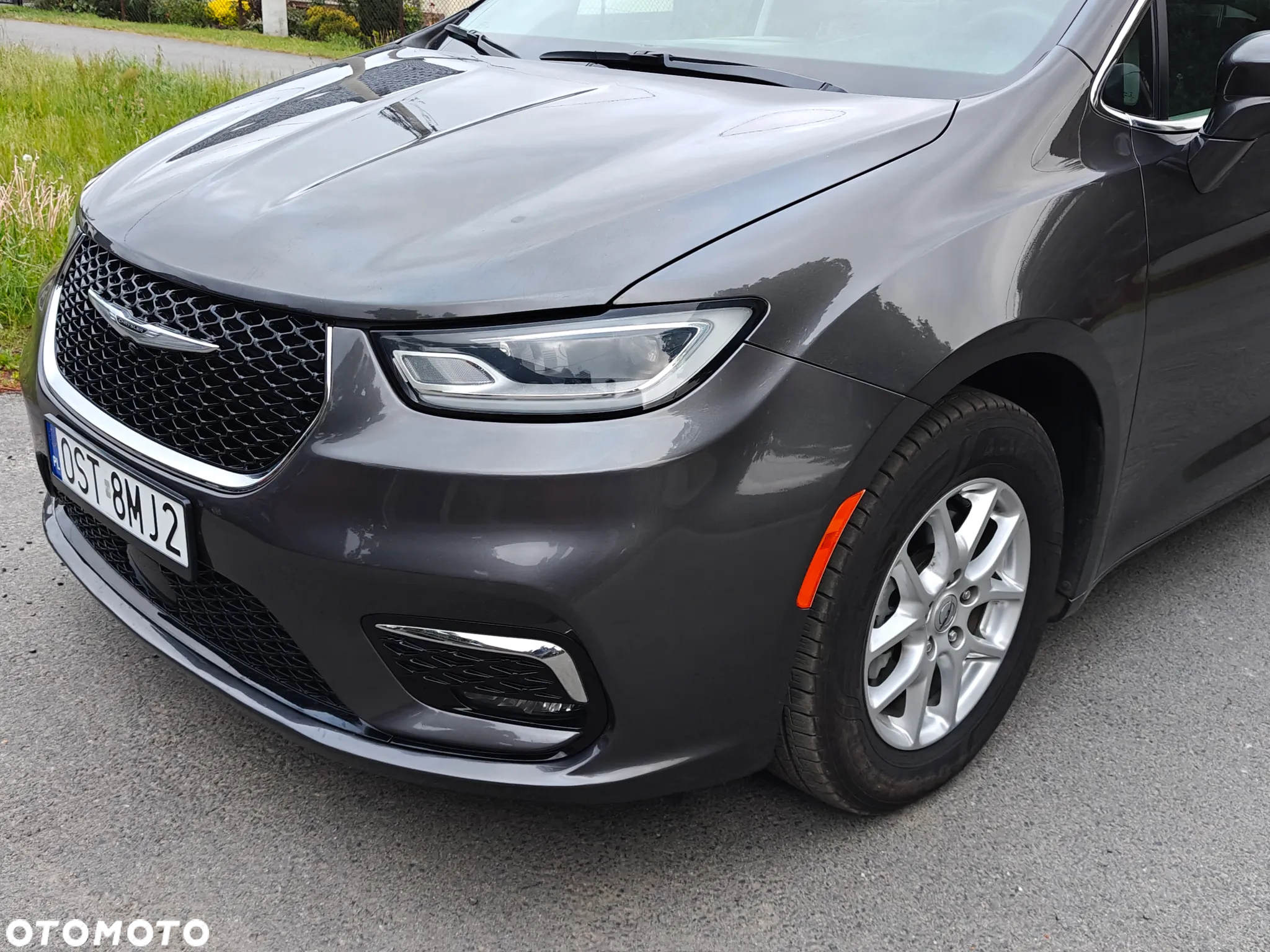 Chrysler Pacifica - 3