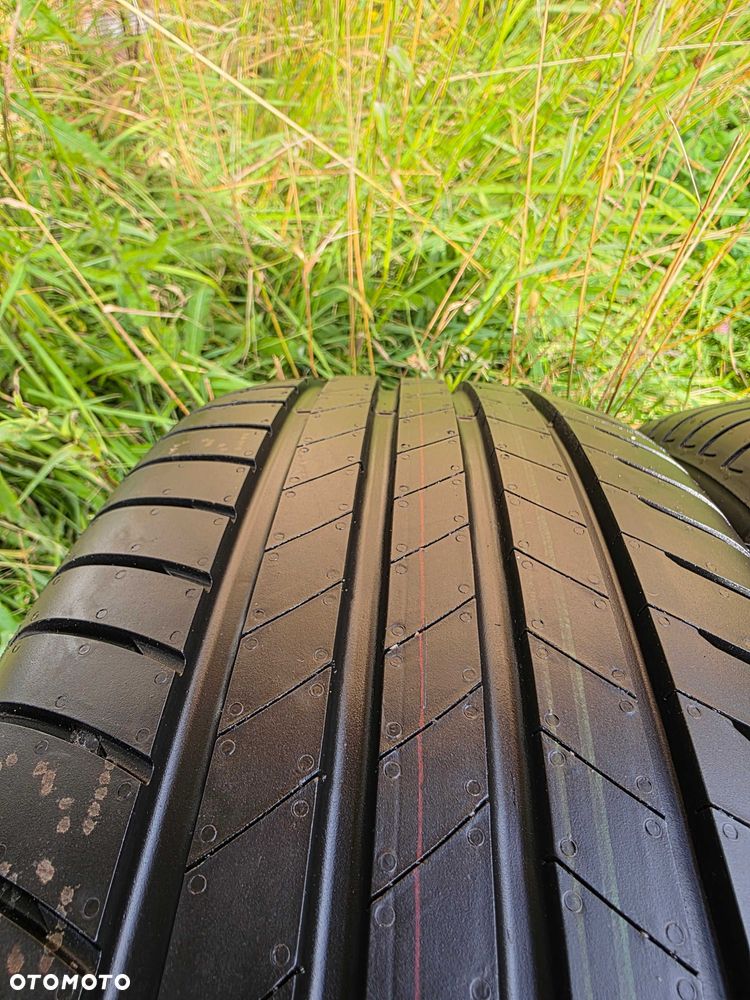Opony letnie klasy premium BRIDGESTONE 215/60/17 NOWE DEMO 2024 r. - 2
