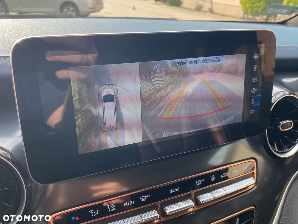 Mercedes-Benz Klasa V - 22