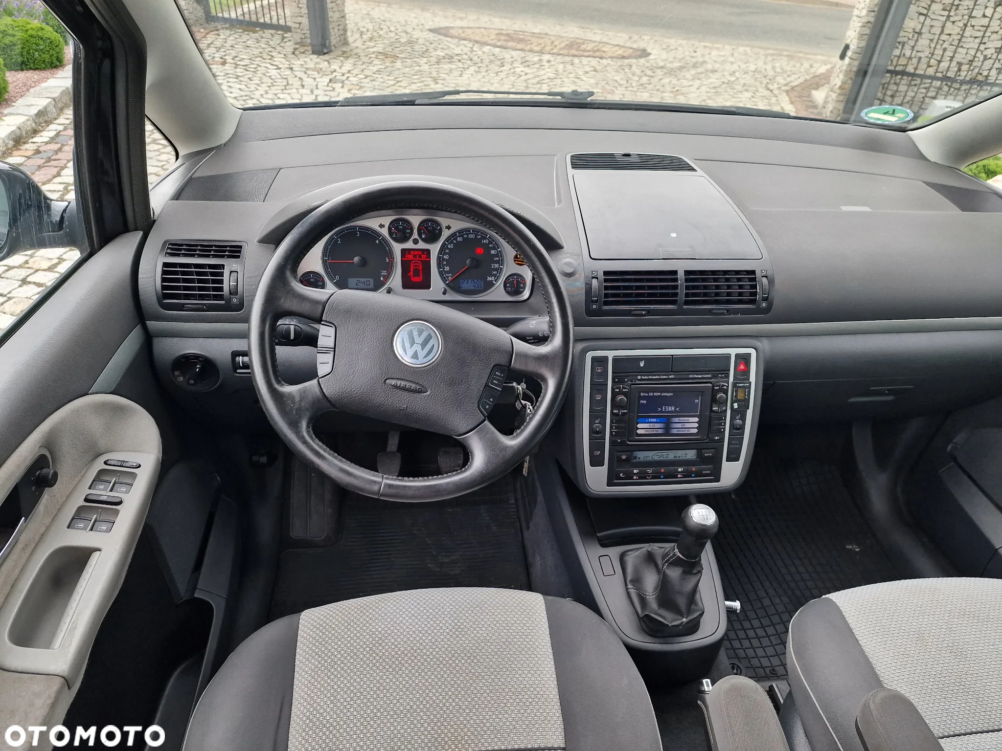 Volkswagen Sharan 2.0 TDI DPF Highline - 15