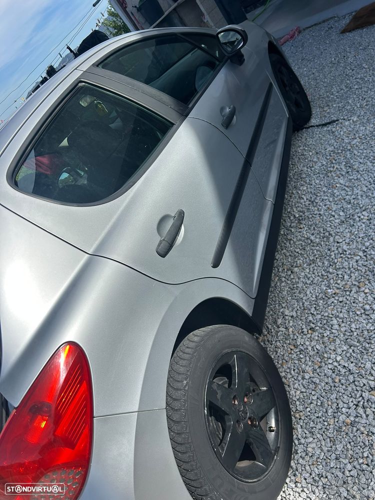 Peugeot 207 1.4 16V Open - 3