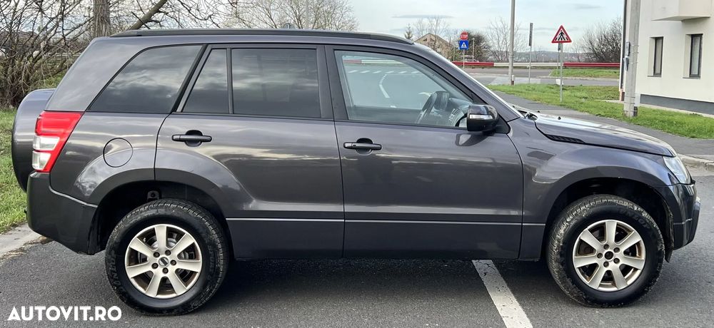 Suzuki Grand Vitara 1.9 DDiS Comfort - 3