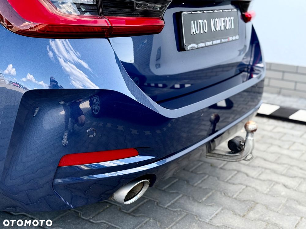 BMW Seria 3 318d Sport Line - 22