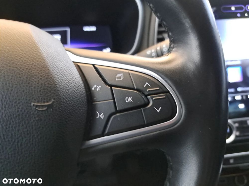 Renault Megane 1.3 TCe FAP Techno EDC - 19