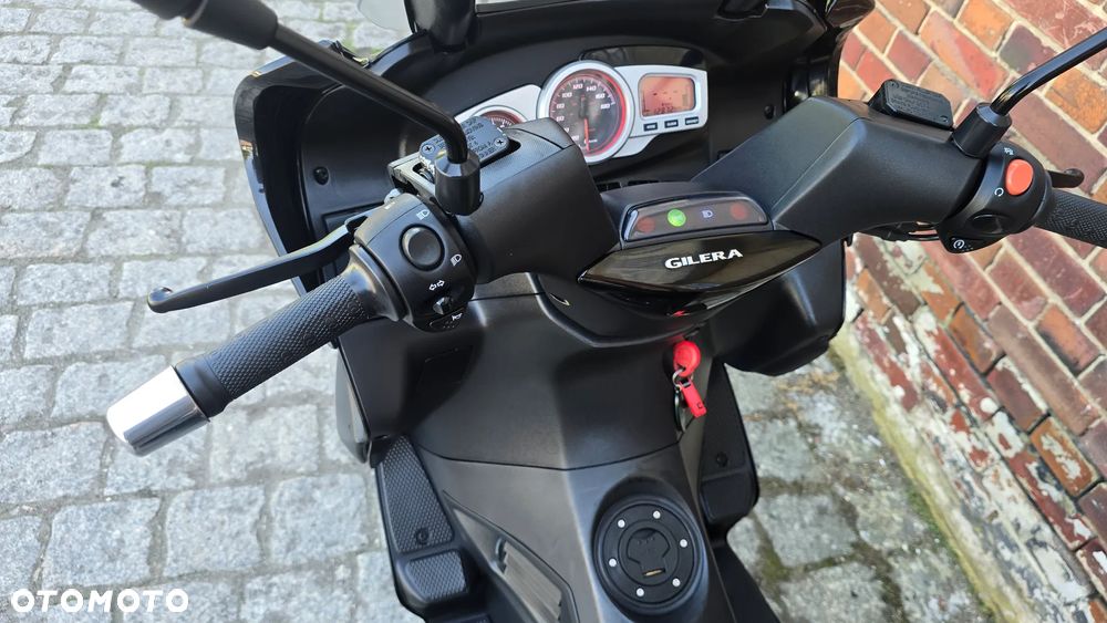 Gilera 125 R - 16