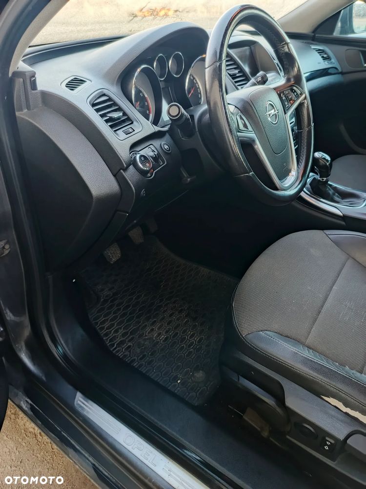 Opel Insignia 1.6 T Cosmo - 11