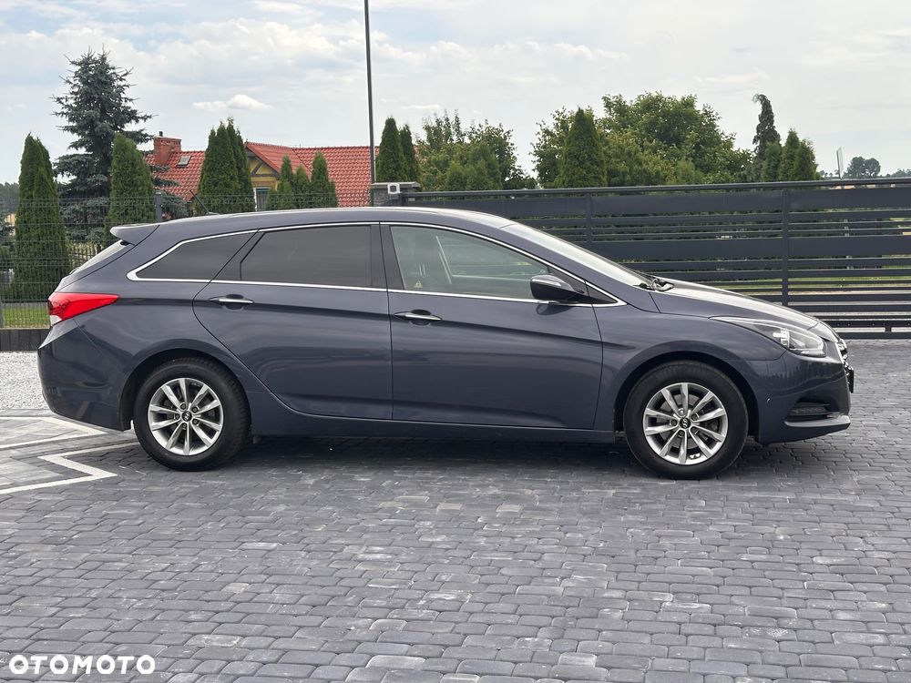 Hyundai i40 Kombi blue 1.7 CRDi Classic - 10