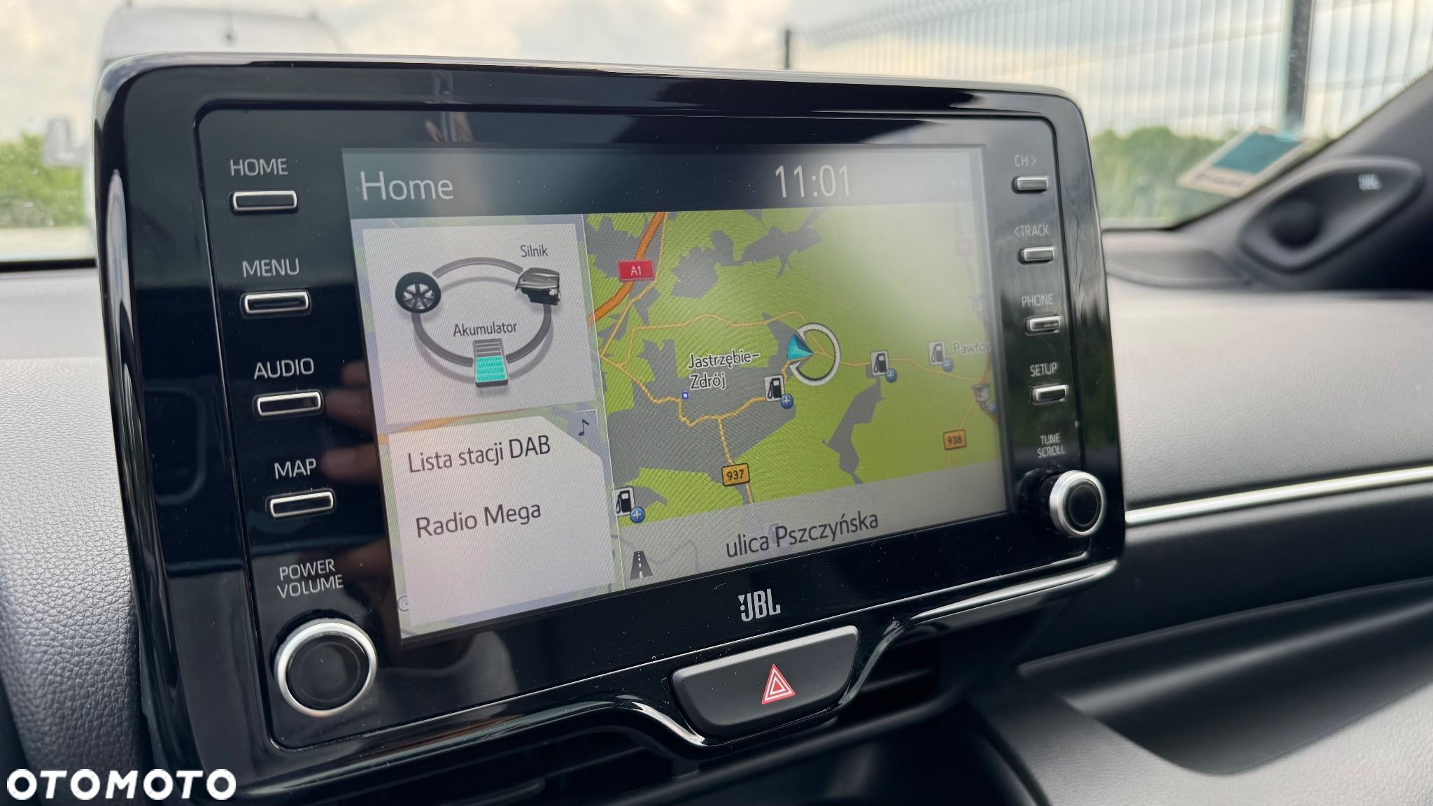 Toyota Yaris Hybrid 1.5 Executive - 14