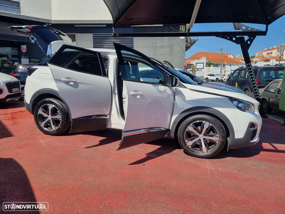 Peugeot 3008 1.2 PureTech Allure Pack EAT8 - 5