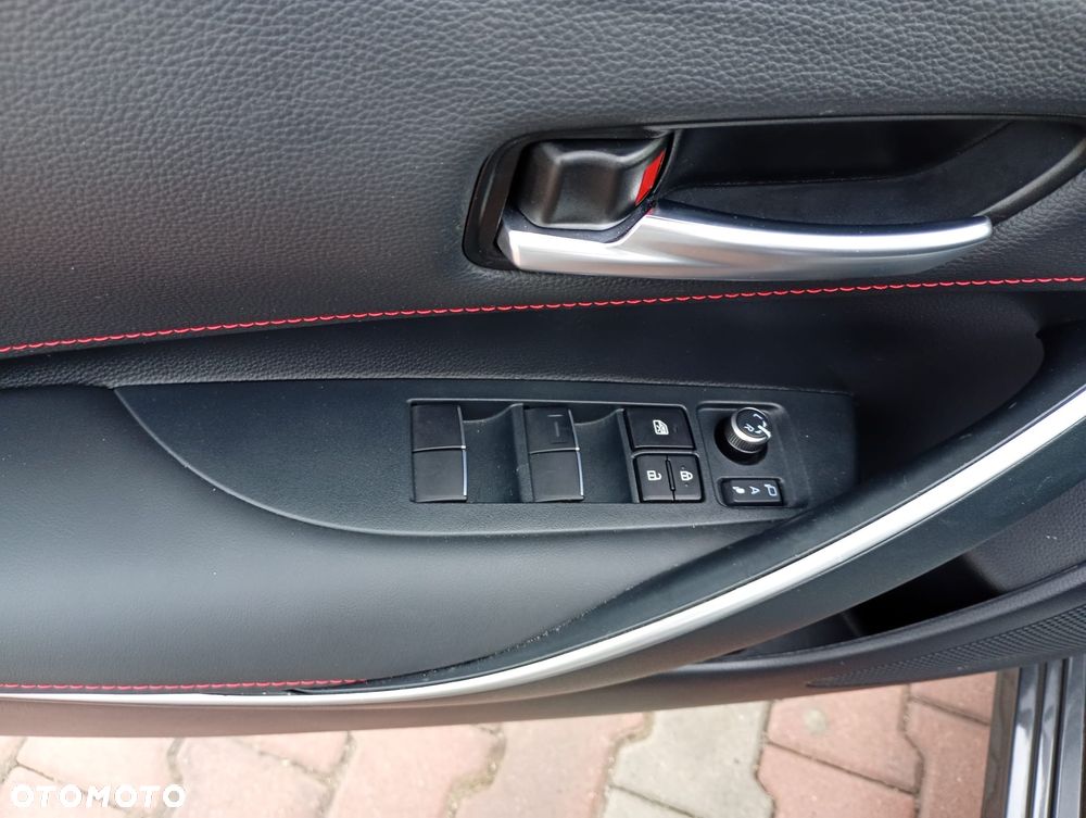 Toyota Corolla 1.8 Hybrid GR Sport - 27