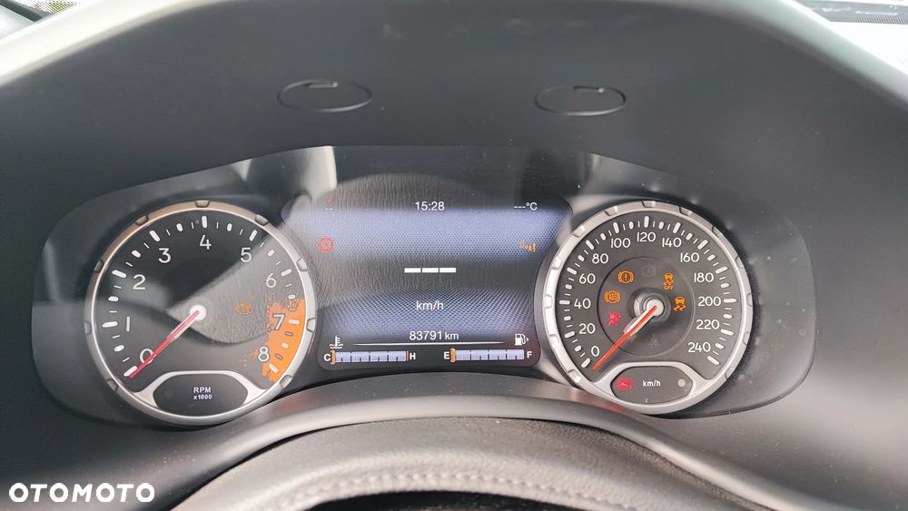 Jeep Renegade - 13