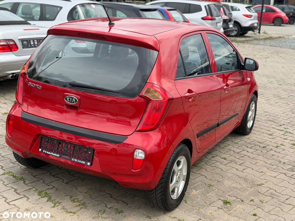Kia Picanto 1.0 L - 13