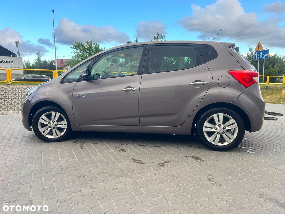 Hyundai ix20 1.4 CRDi Premium blue - 7