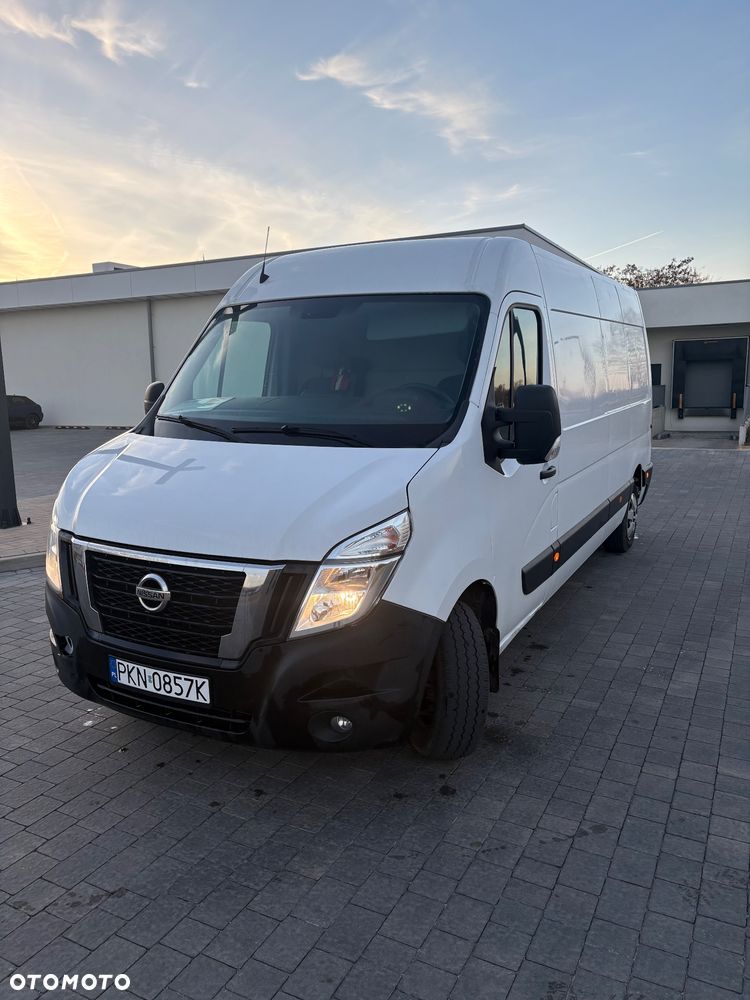 Nissan NV 400 - 1