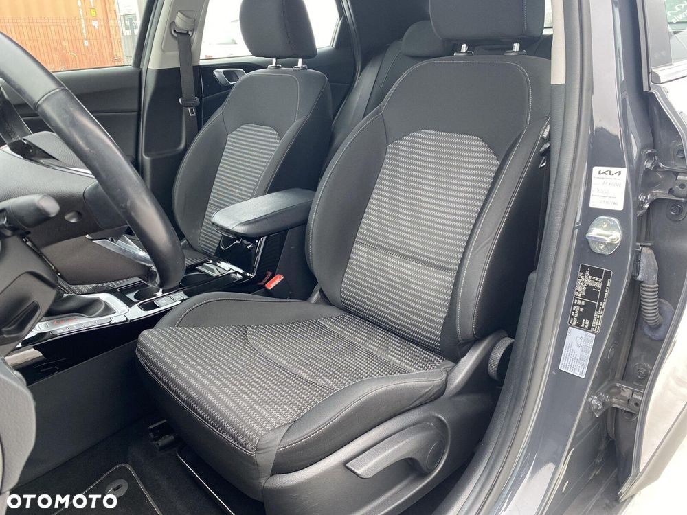 Kia XCeed - 9