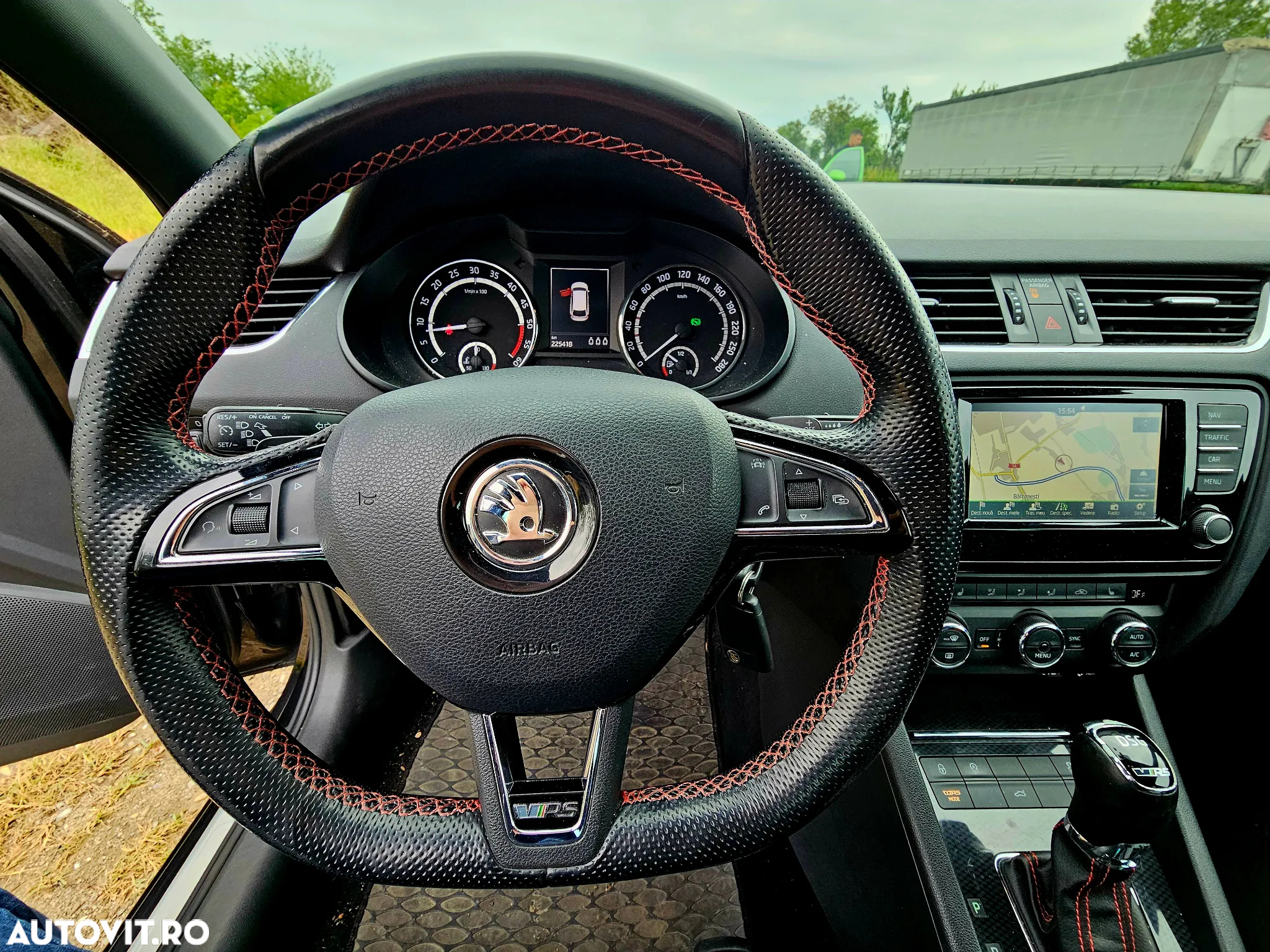 Skoda Octavia 2.0 TDI RS DSG - 10