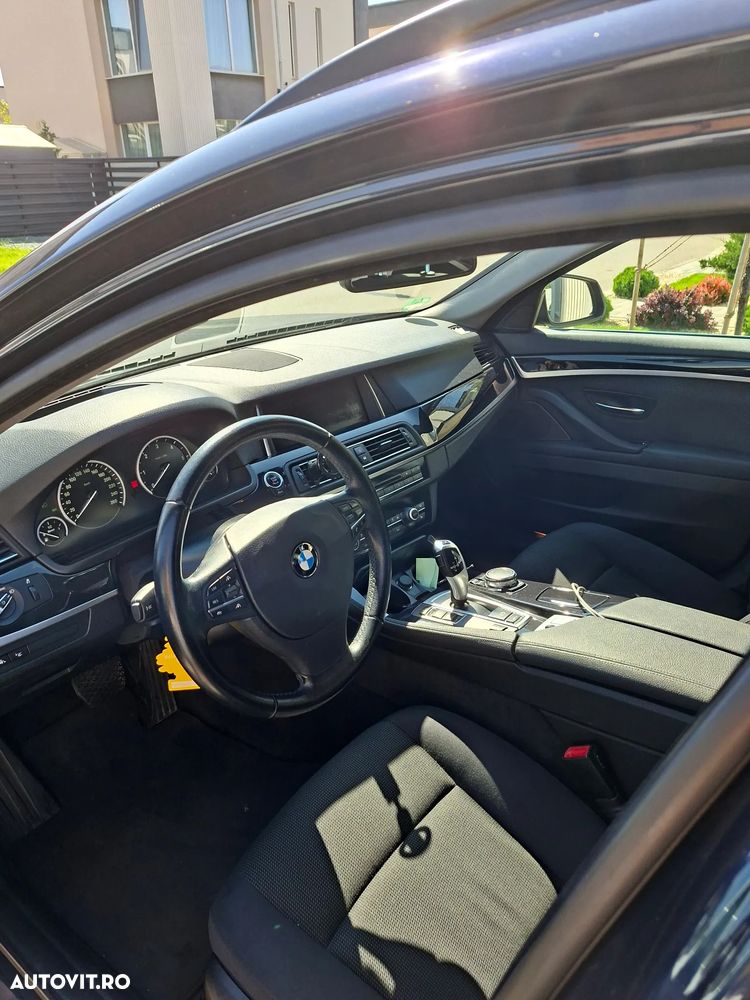 BMW Seria 5 520d Aut. - 9