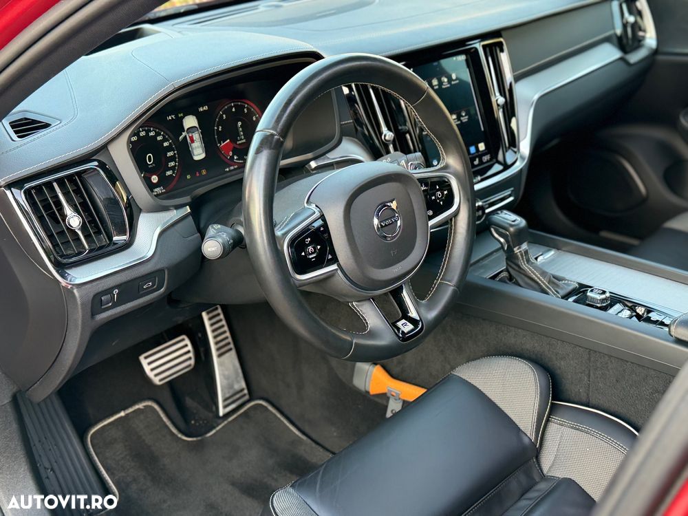 Volvo S60 T5 R-Design - 18