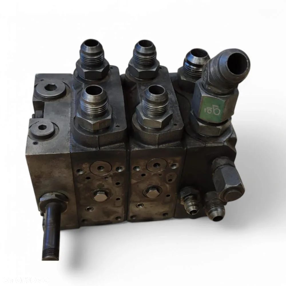 Rozdzielacz hydrauliczny V35230400 V39754200 Valtra T 161 - 6