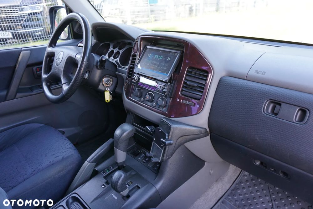 Mitsubishi Pajero 3.2 DID 7os (lea) - 18