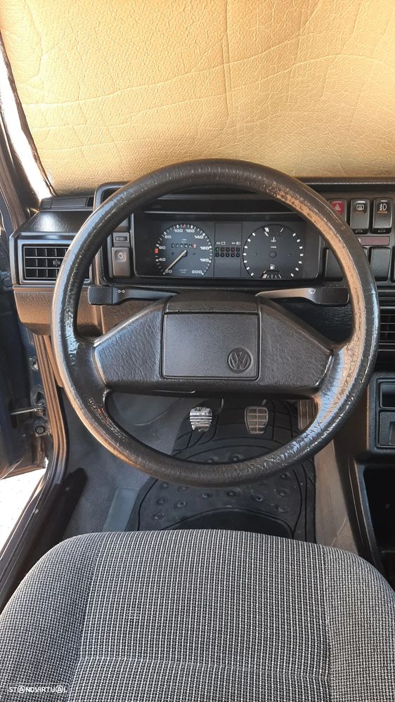 VW Golf - 12