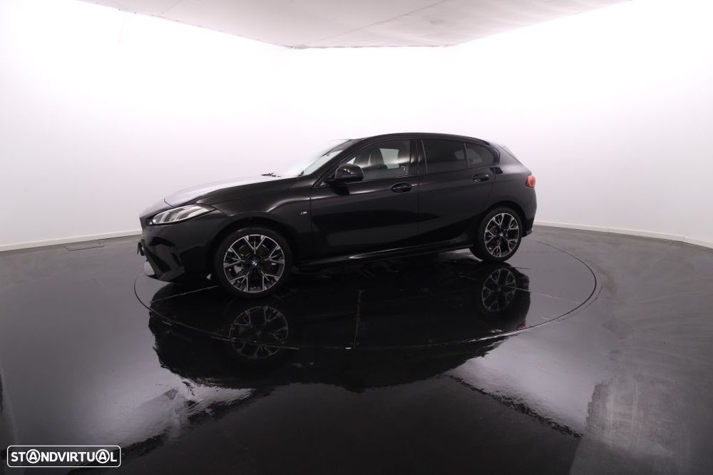 BMW 118 d Pack Desportivo M - 3