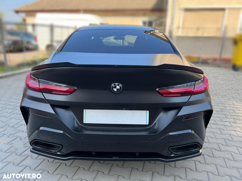 BMW Seria 8 - 10
