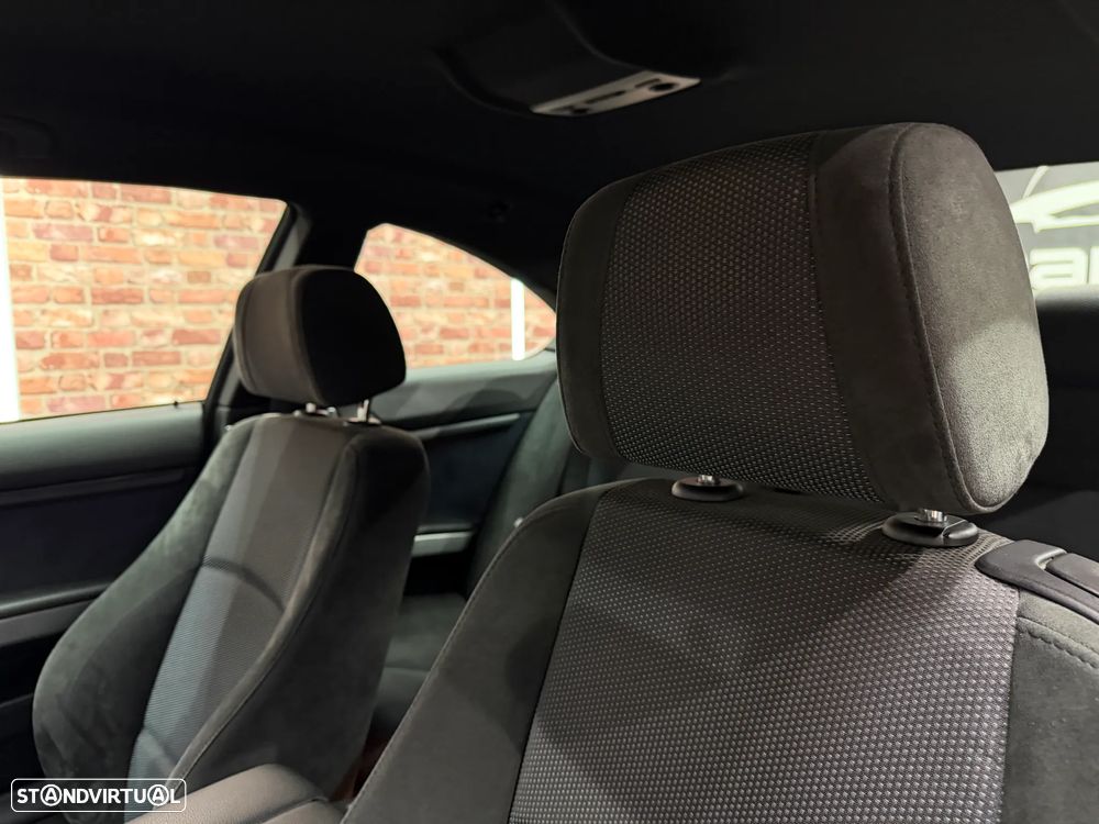 BMW 320 d Coupe - 10