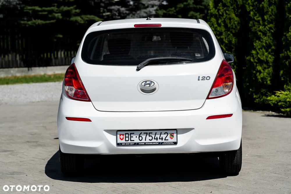 Hyundai i20 1.2 Trend - 9