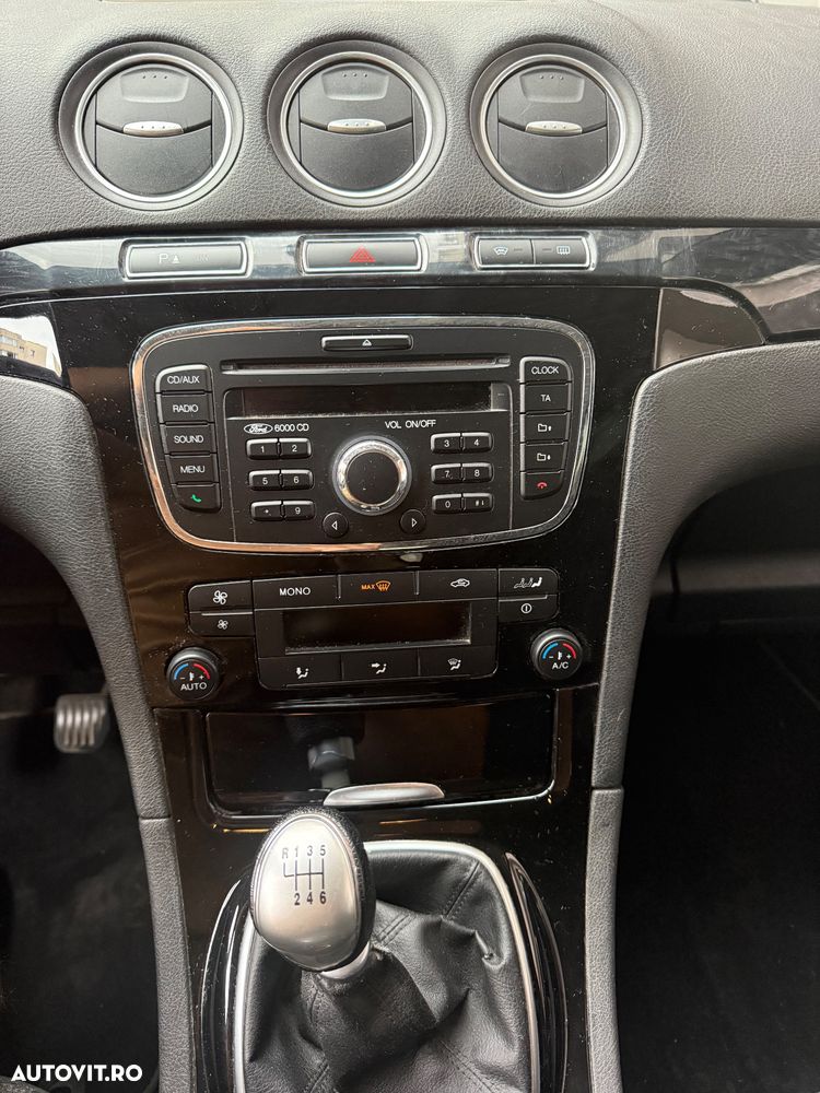 Ford Galaxy 2.0 TDCi DPF Ghia - 10