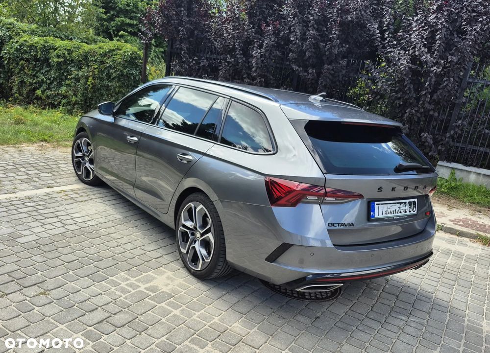 Skoda Octavia Combi 2.0 TDI DSG 4x4 RS - 12