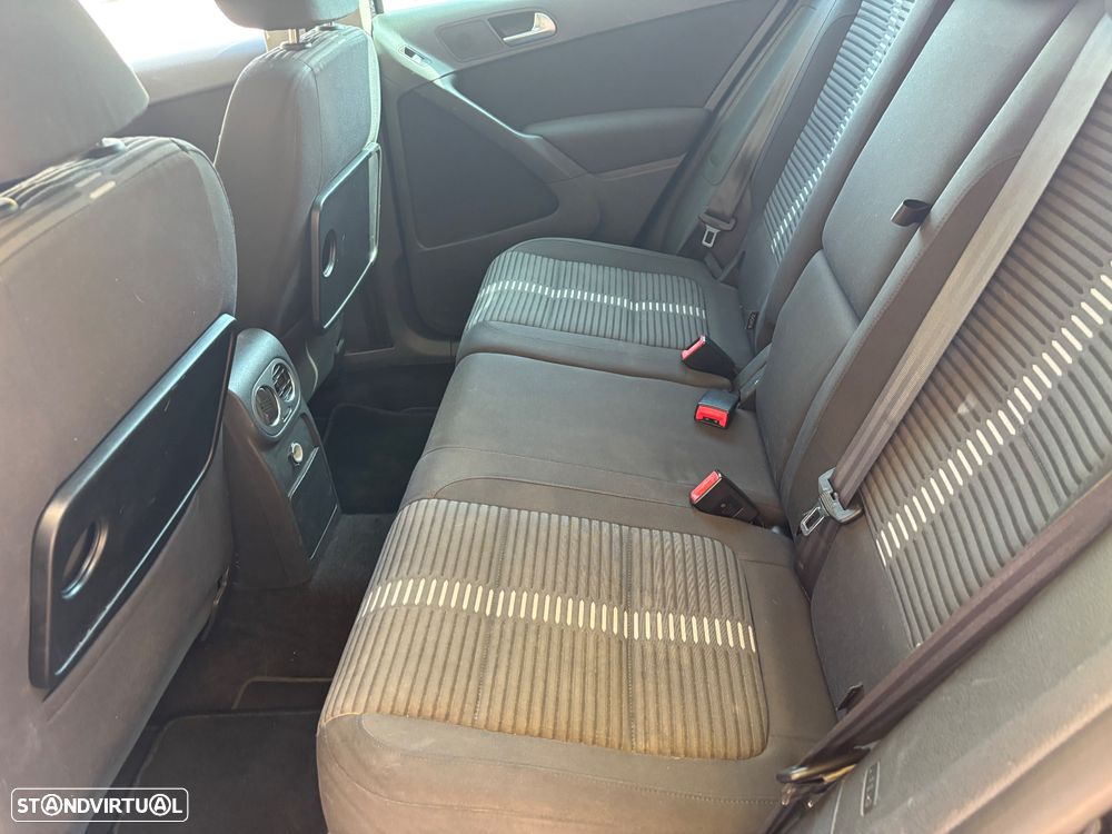 VW Tiguan 1.4 TSI Trend BlueMotion - 12