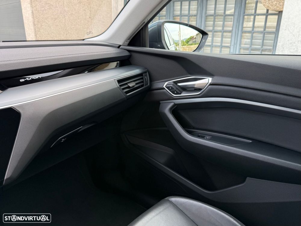 Audi e-tron 55 quattro S line - 23